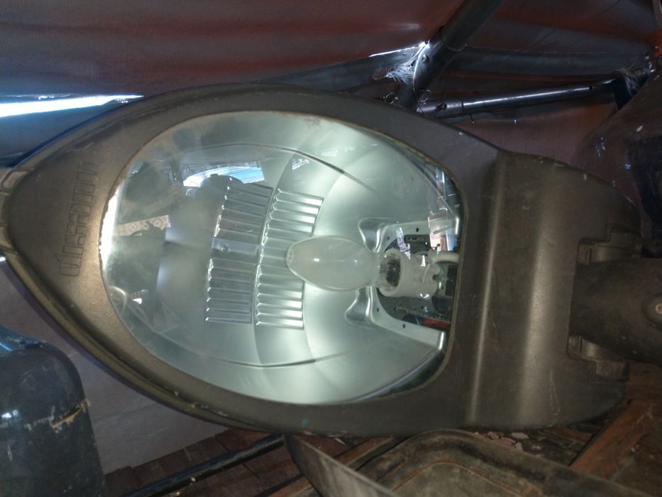 Duże mocne solidne lampy