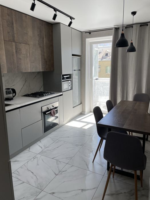 Квартира подобово, буд.Офіцерів, центр-й автовокзал, Ж/Д вокзал