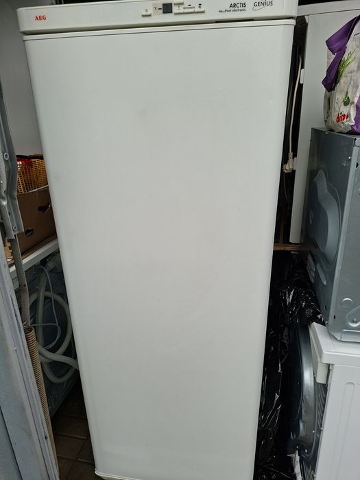 Zamrazarka AEG nofrost