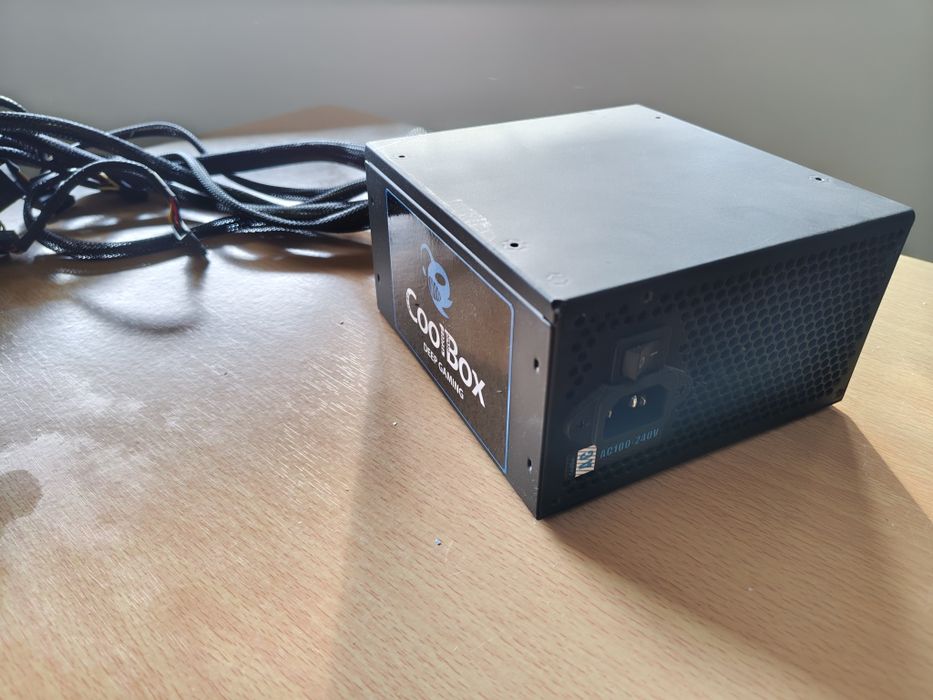 Fonte de alimentação 650w CoolBox
