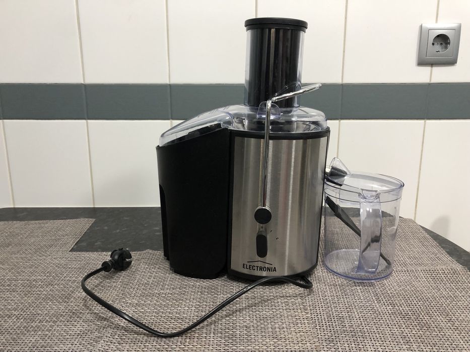 Maquina de sumos elétrica