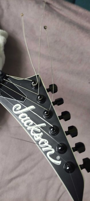 Електрогітара JACKSON  JS V 32