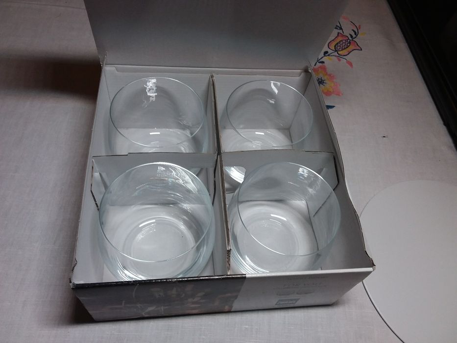 Conjunto de 4 copos de whisky  em vidro NOVO