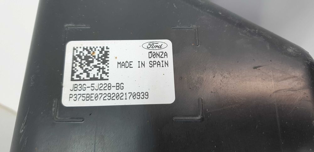 Zbiornik adblue mocznik bak Ford ranger Demontaż (autoabc2006)