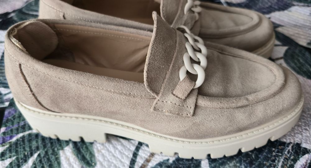 Półbuty mokasyny zamszowe beżowe