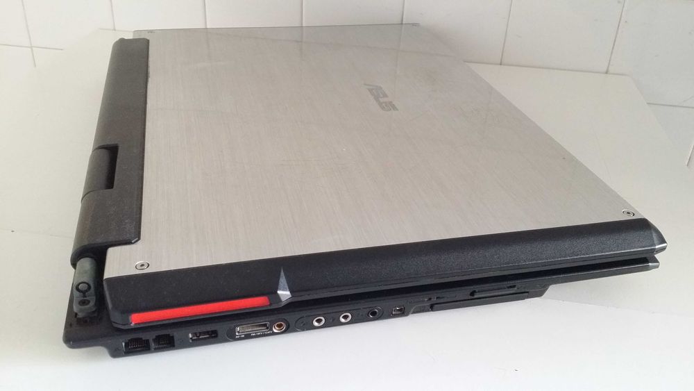 Portátil Gamming - 17Polegadas - Asus - Desocupar - Avariado Peças