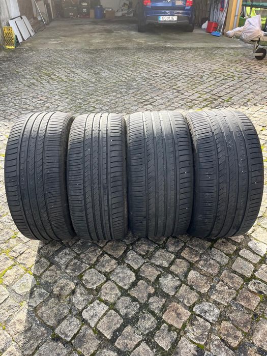 Pneus 315/35 R20 e 275/40 R20