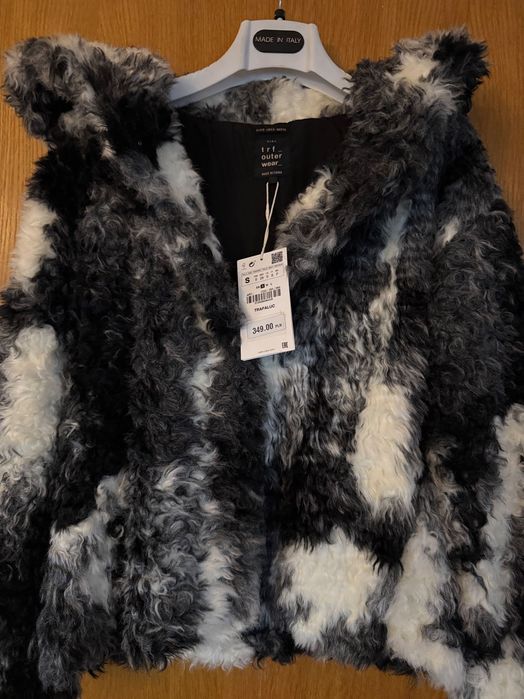 ZARA elegancki krótki płaszczyk futerko z kapturem 36/S