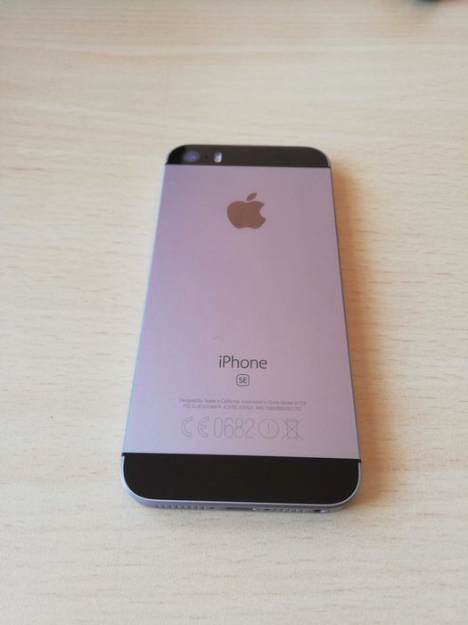 iPhone SE 128 GB