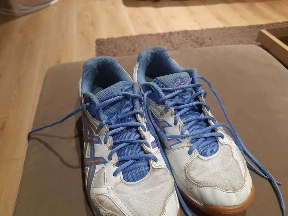 Buty Asics halowe 37 -  23 cm