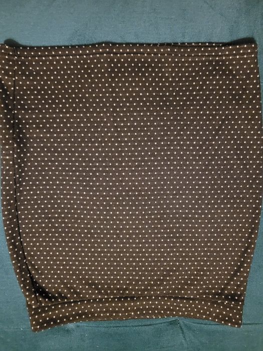 Spódnica w kropki S