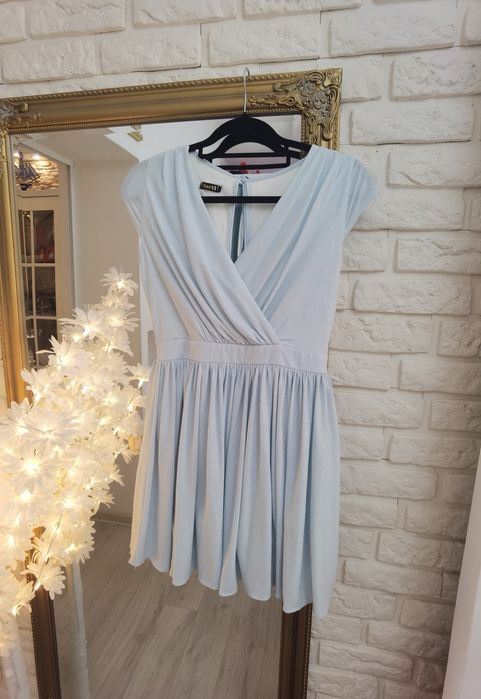 Sukienka błękitna brokatowa L 40