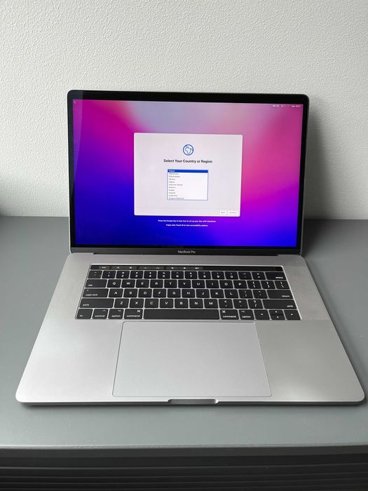 MacBook Pro 15インチ 2016 i7/16GB/500GB Apple MacBook Pro 2016 | 15.4