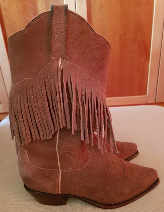Botas LANIDOR estilo vaqueiro com franjas em camurça