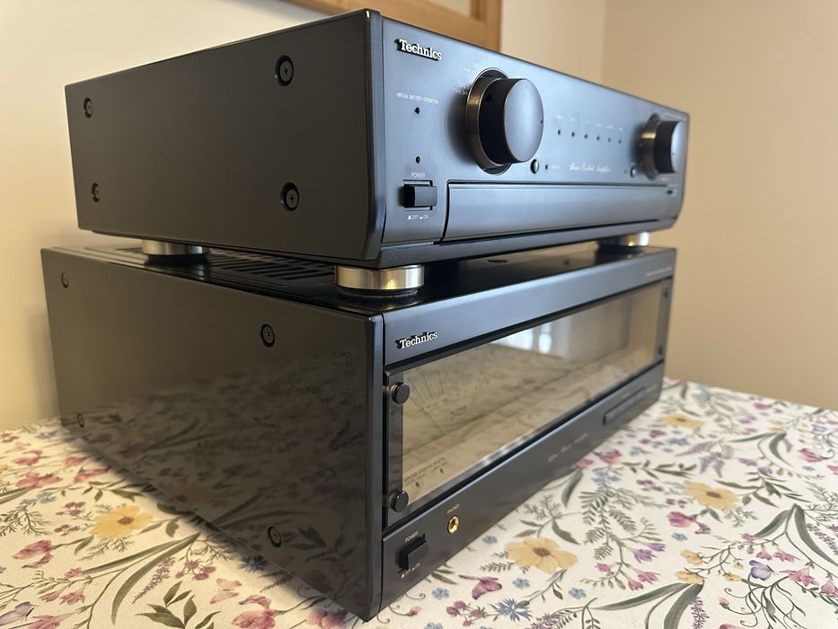 Zestaw Technics SE-A2000 & SU-C2000 + org. Pilot - stan gabinetowy