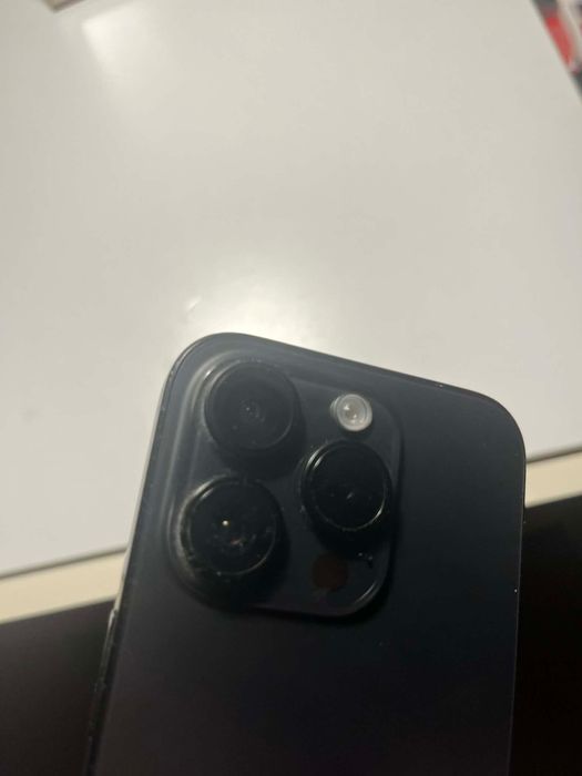 iPhone 15 pro 100% kondycji