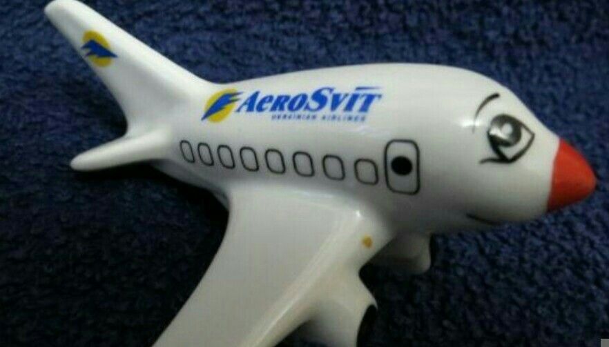 Керамическая статуэтка самолет.  П-во КЭКХЗ.