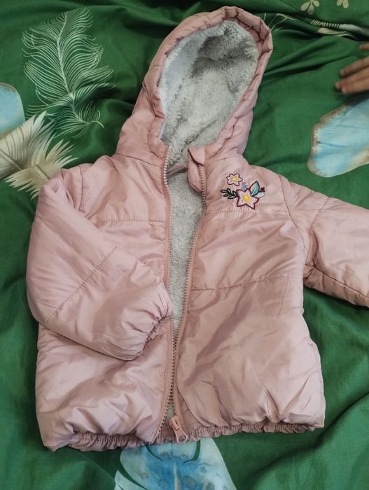 Курточка на дівчинку