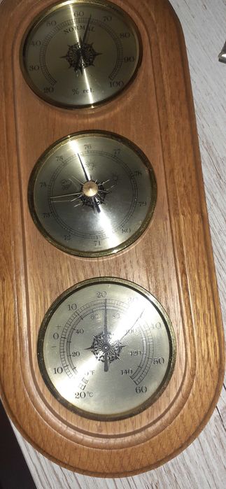Barometr z termometrem