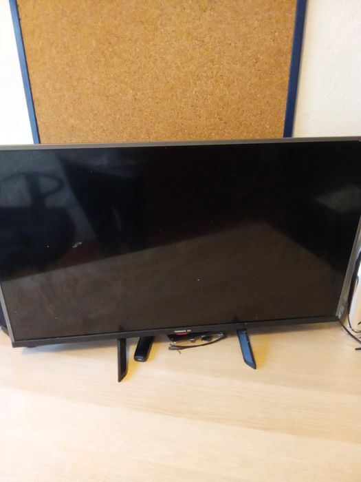 Kauan santos, vendo tv é Air flyer