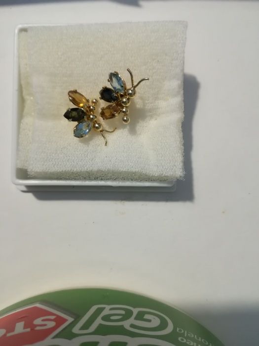 Brincos em pedras semi-preciosas