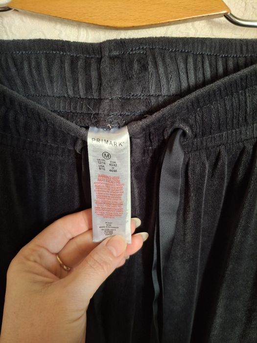 Велюрові штани джогери