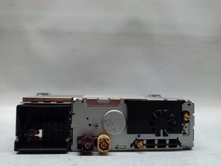 Rádio / auto-rádio BMW 1 (F20)