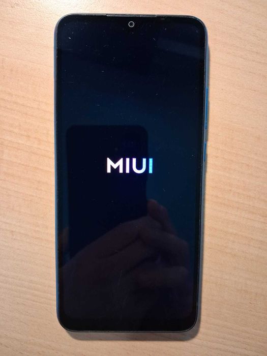 Telefon Redmi 9A w bardzo dobrym stanie + super etui