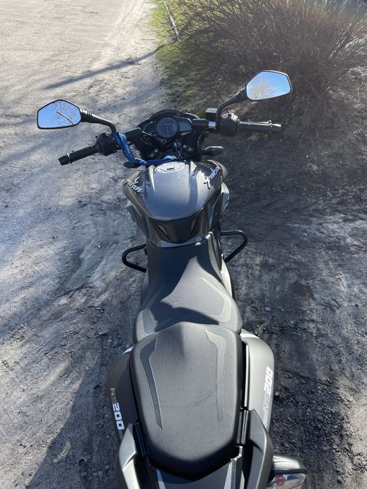 Bajaj pulsar ns 200