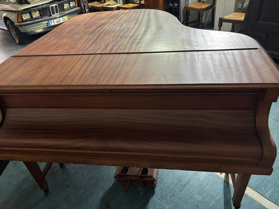 Piano Henkelman meia cauda