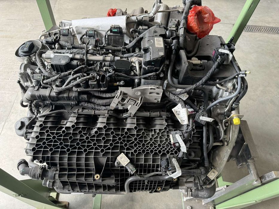 Двигун М256 5.3 AMG  A2560100903