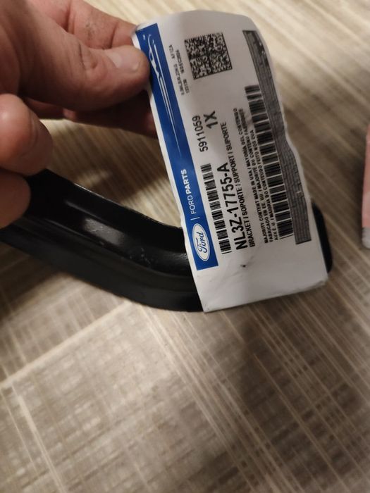 Продам кріплення бампера для Ford F150 Lightning 2022-2025.