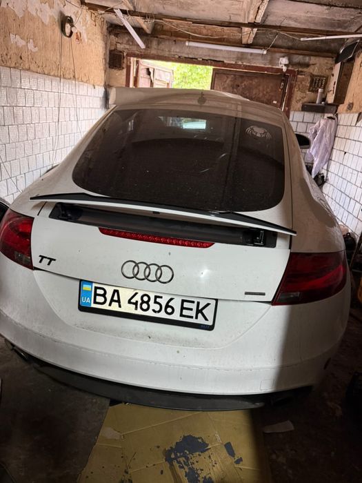 Продаж Audi tt 8j