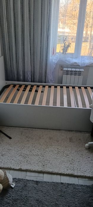 Продам односпальне ліжко