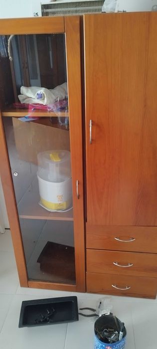 Móvel de sala em cerejeira