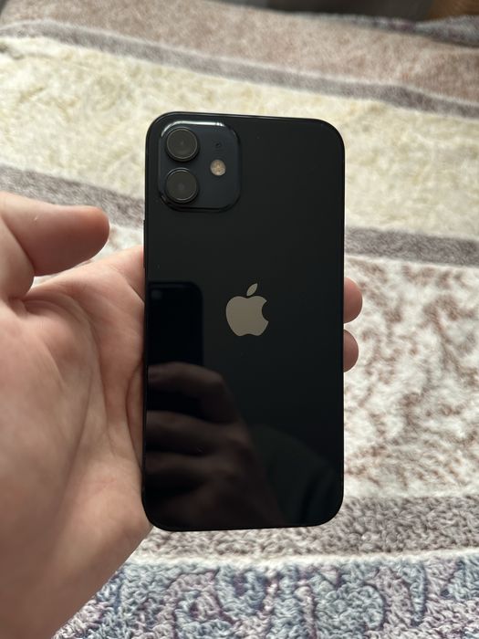 IPhone 12 black 64 Gb