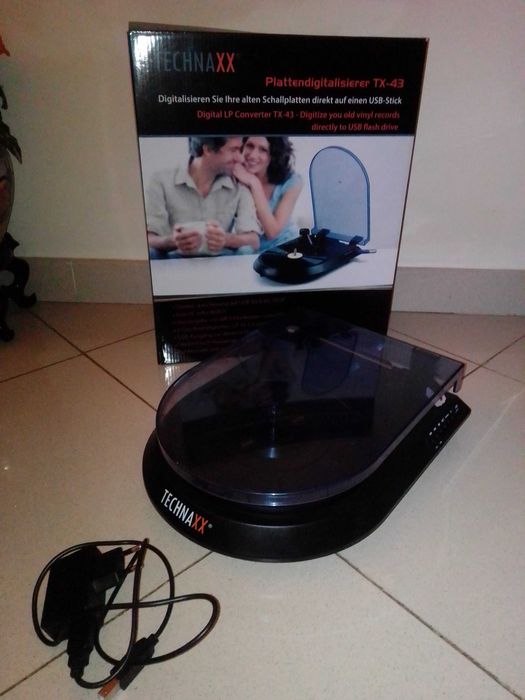 Gira-Discos TechnaXX