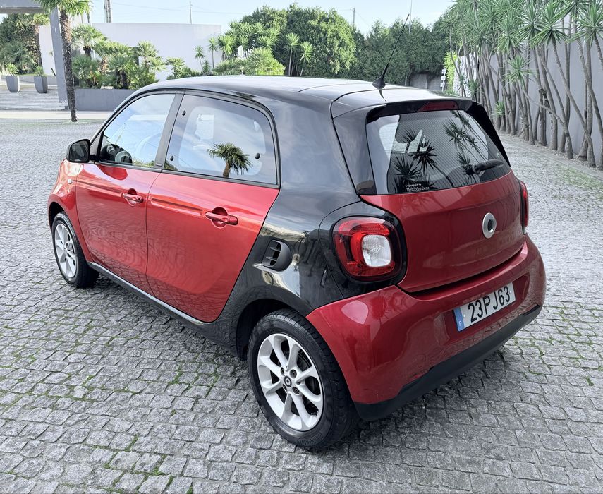 Smart ForFour Passion 900 Turbo Ano 2015 ( Tecto Panoramico GPS )