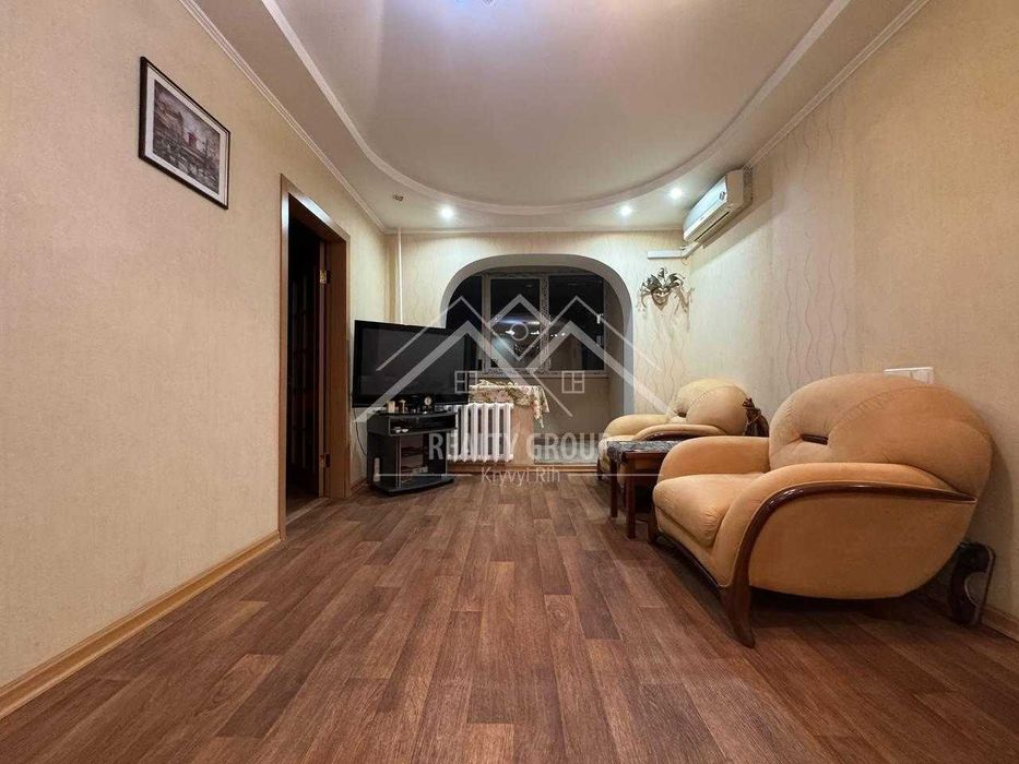 Продаж 3к квартири у центрі міста , вул Українська 5