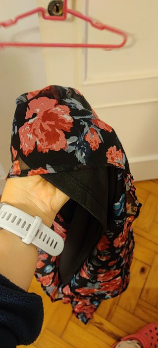 Vestido Tiffosi com padrão floral, tamanho M, como novo