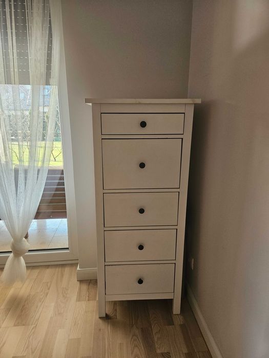 Komoda wysika biala Hemnes ikea sosna drewniana