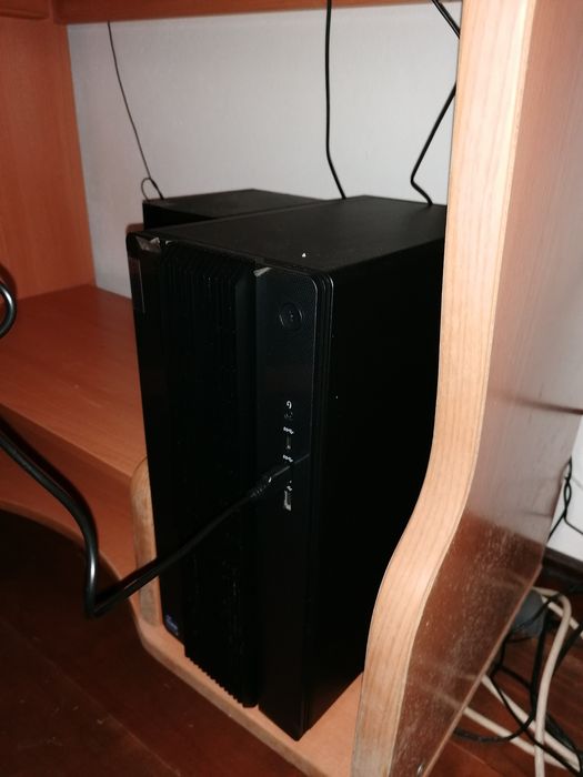 Vendo computador com acessórios