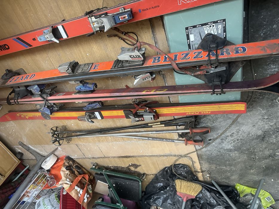 Skis em otimo estado