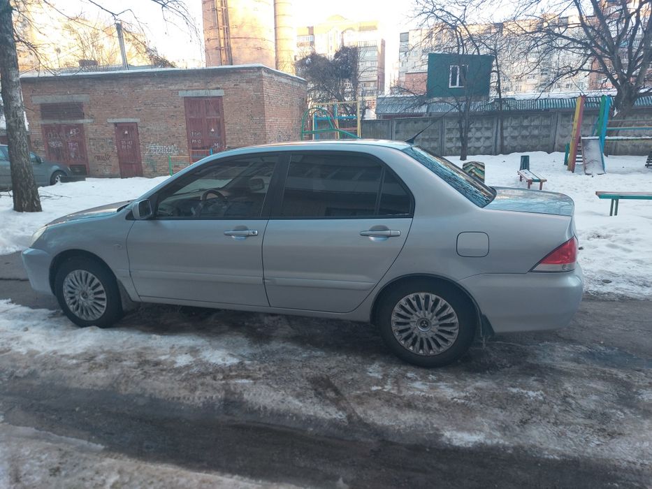 Mitsubishi lancer 9 2008 року 1,6 газ-бензин