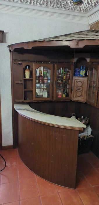 Bar vintage em excelente estado