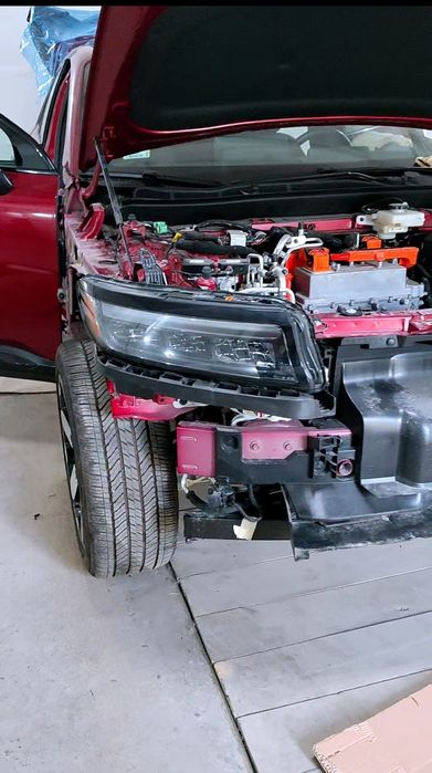 2024 Honda Prologe запчастини. Радіатор