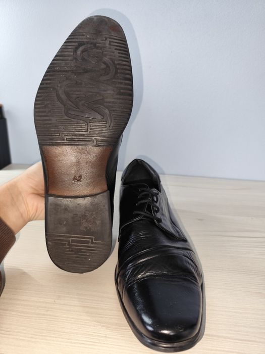 Eleganckie skórzane mokasyny męskie 42