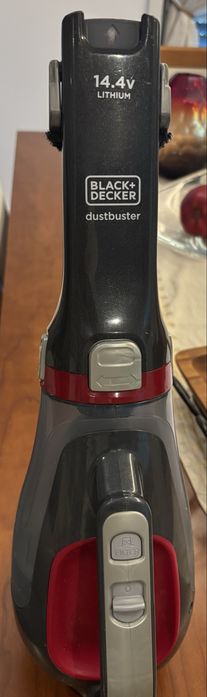 Black+Decker Dustbuster. pouco usado, em bom estado. Bateria de lithium de 14,4v