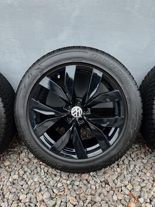 Диски Volkswagen Touareg R20 колеса Туарег 285/45/20