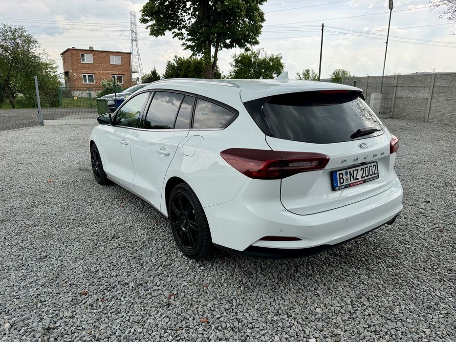 Ford Focus w Titanium X z 2022r 1.5 diesel / automat /nowy model !!